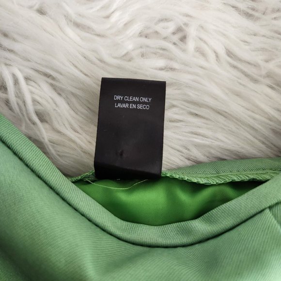 Green and White Skirt Set - Picture 14 of 16